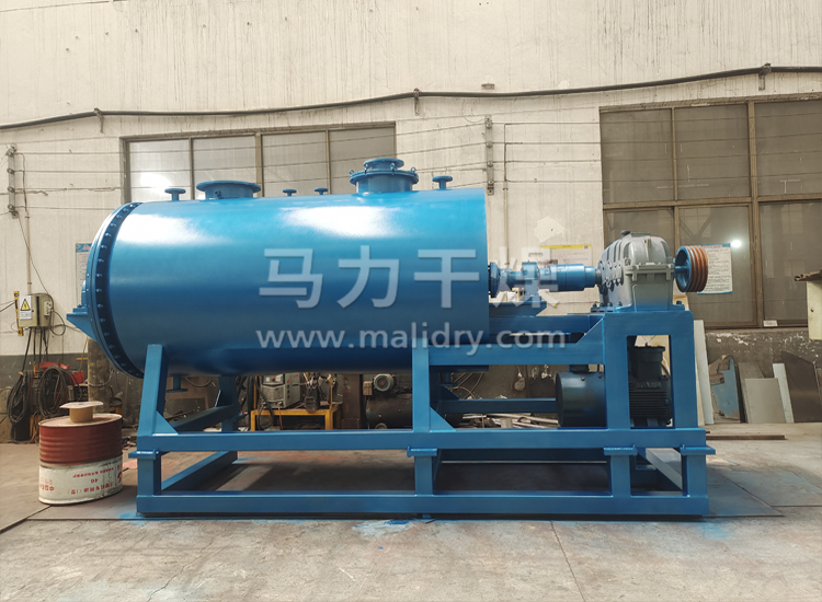 耙式干燥机生产现场实拍
