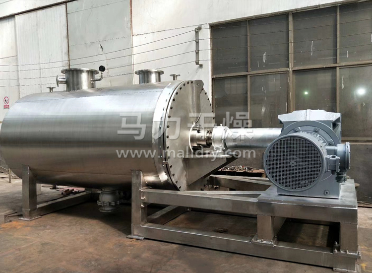 耙式干燥机生产现场实拍