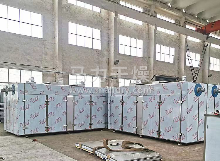 热风循环烘箱生产现场实拍