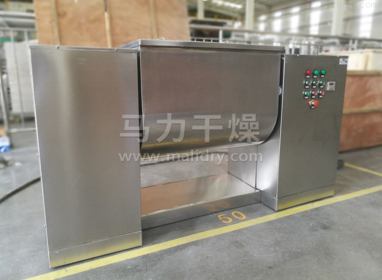 槽型混合机生产现场