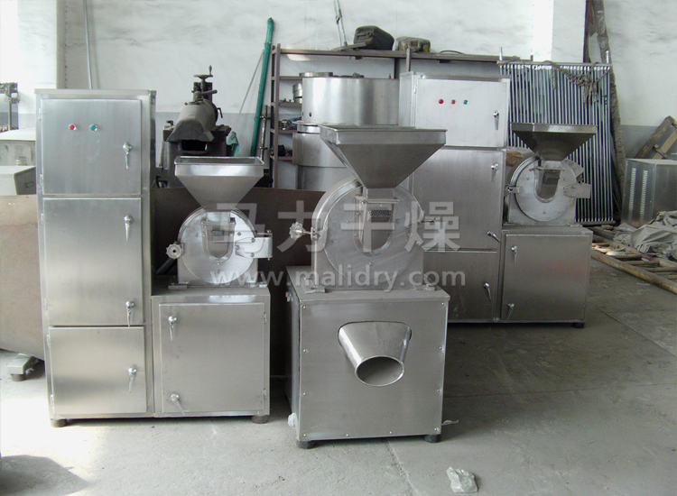 粉碎机生产现场实拍