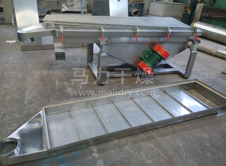 方形振动筛生产现场