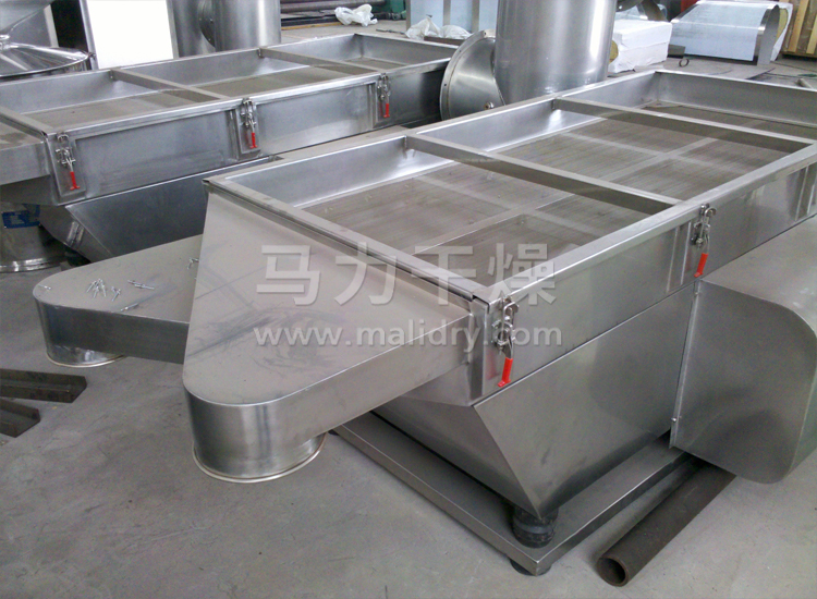 方形振动筛生产现场