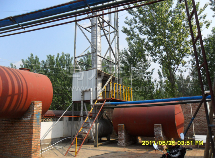 酒精回收塔安装现场
