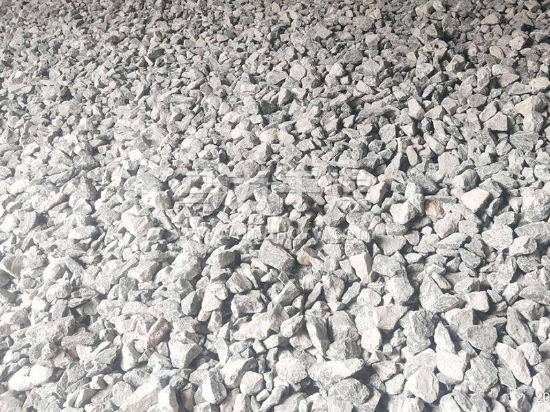 碳酸氢钙烘干后